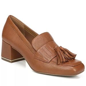 Perfect block heel genuine leather loafer/moccasins!!